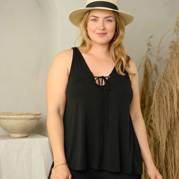 TWISTED STRAP TANK TOP - Picture 4 of 4